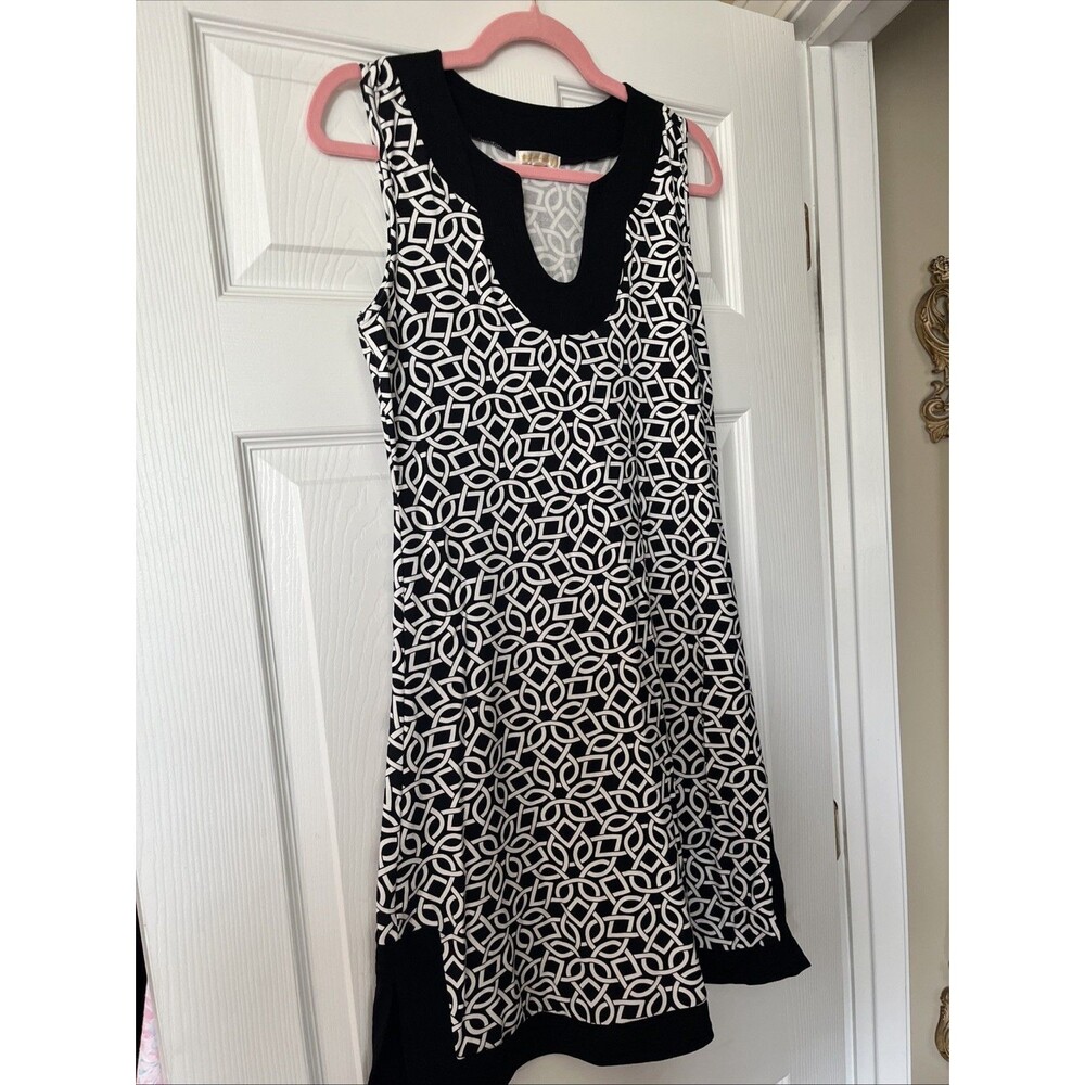 Zen Knits Womens Size M Black And White Abstract Design, Black Trim Dress